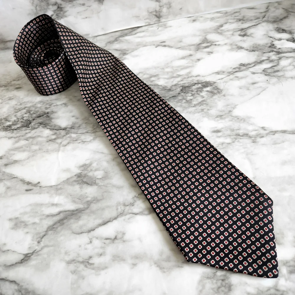Crooks & Creed 100% Silk Necktie, Black Red & White